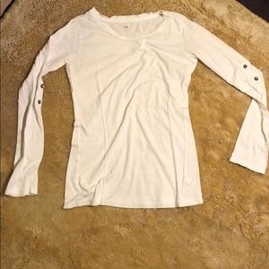 cute easy white long sleeve top with arm buttons